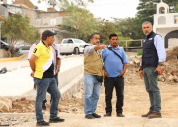 Avanza pavimentación del Boulevard de la colonia Gabriel Gutiérrez Zepeda: Angel Torres