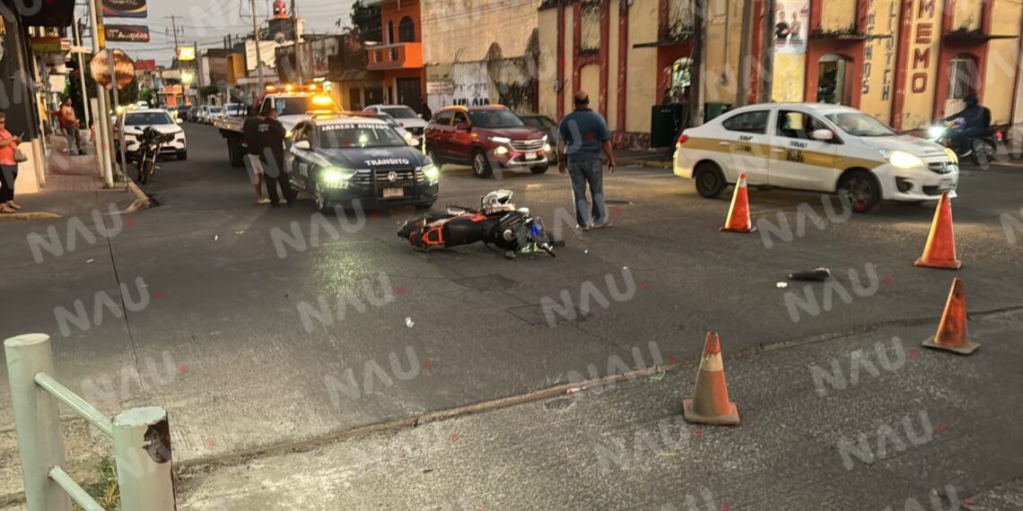 Accidente vehicular en Tapachula: Motocicleta y automóvil involucrados