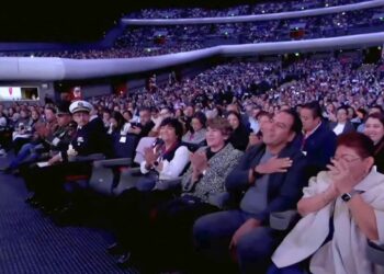 Eduardo Ramírez acompaña a Clara Brugada en su informe de 100 días de gobierno al frente de la CDMX