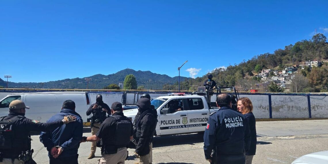 Cumplen orden de aprehensión contra elemento activo de la policía municipal de SCLC