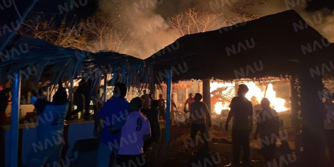 Incendio en panteón municipal de Puerto Madero moviliza a cuerpos de emergencia