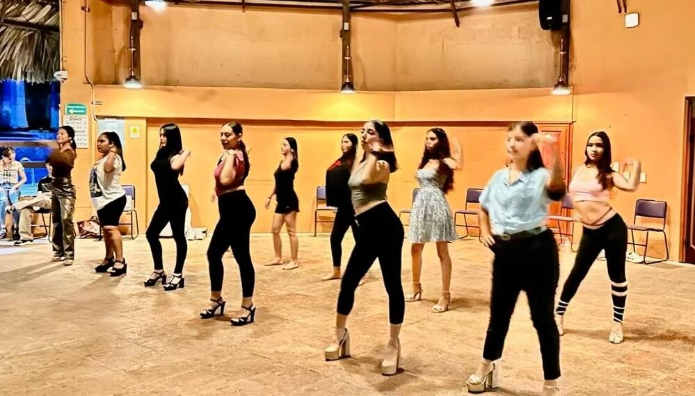 Concursantes del Certamen “Reina de la EFT 2025” Se Preparan Rumbo a la Gran Final