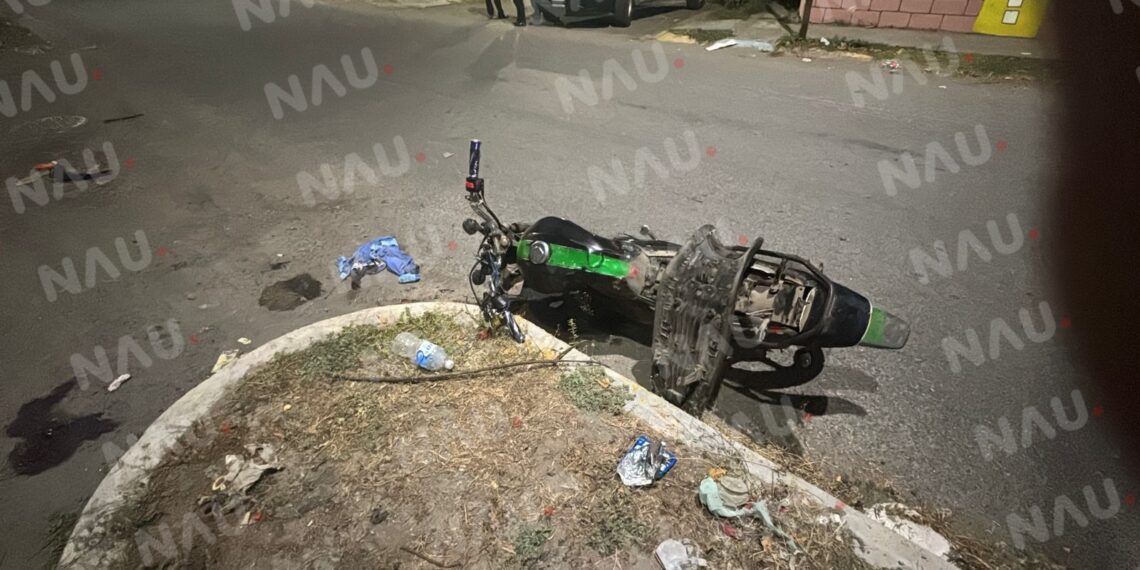 Fuerte accidente en Tapachula deja dos motociclistas gravemente heridos