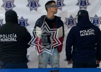 Detiene Policía Municipal a presunto militar tras riña y disparos en Zona Centro de San Cristóbal