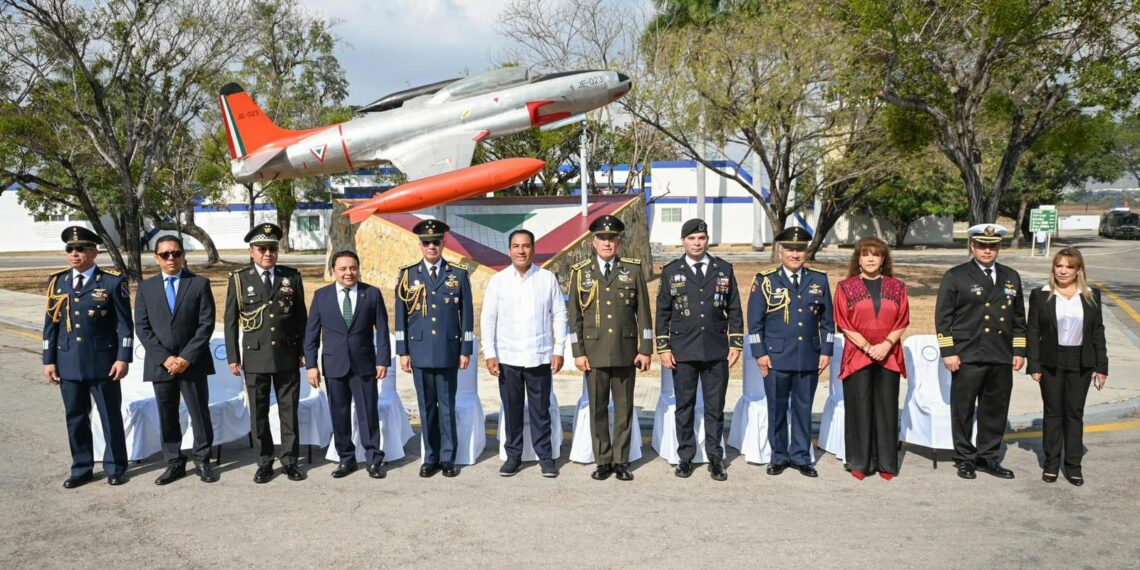 Destaca Eduardo Ramírez contribución de la Fuerza Aérea a la seguridad, pacificación y desarrollo de México y Chiapas