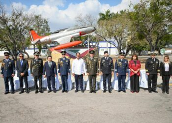 Destaca Eduardo Ramírez contribución de la Fuerza Aérea a la seguridad, pacificación y desarrollo de México y Chiapas