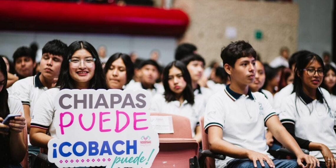 Estudiantes del Cobach agradecen al gobernador Eduardo Ramírez el apoyo de Internet móvil gratuito