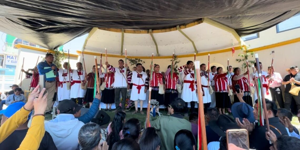 En un acto histórico, Oxchuc rinde protesta a sus autoridades municipales