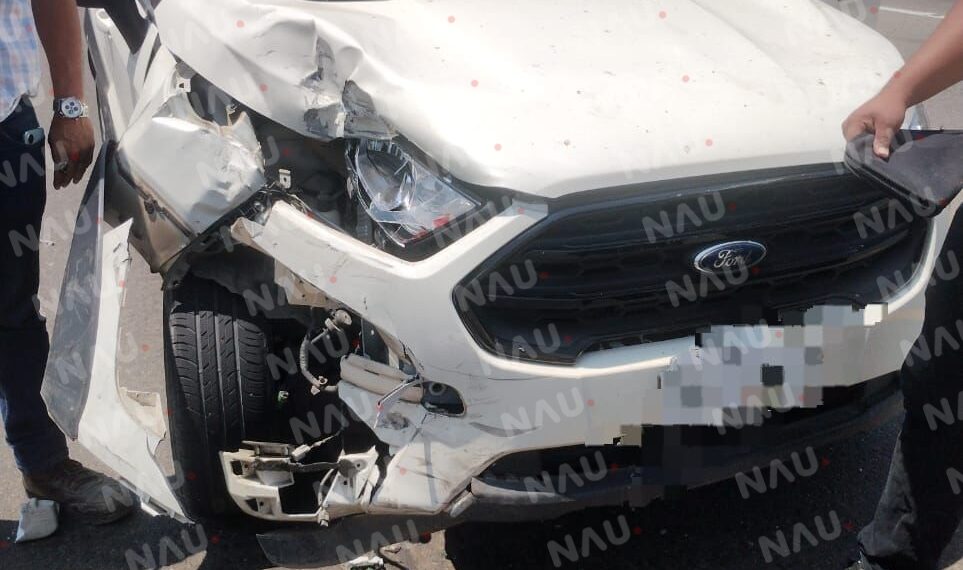 Choque por alcance en la carretera Puerto Madero – Tapachula, deja daños materiales