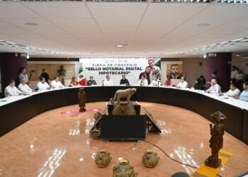 Encabeza Eduardo Ramírez firma de convenio para la implementación del Sello Notarial Digital Hipotecario