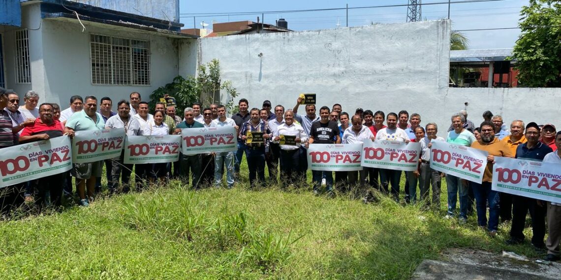 Concesionados de Tapachula conforman sitio de taxis, reconocen la paz que se vive en Chiapas