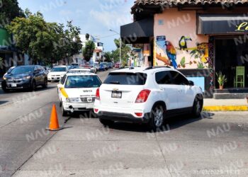 Choque en Tapachula deja solo daños materiales