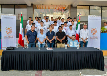 Ayuntamiento de Suchiate entrega 50 cartillas del Servicio Militar Nacional