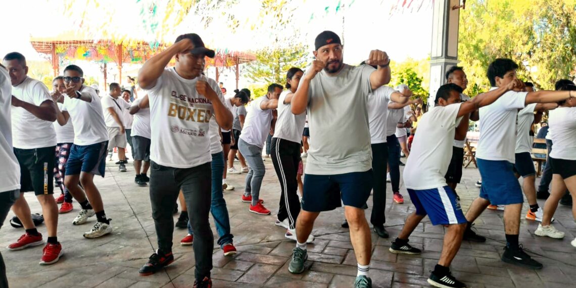 Tuxtla Chico se suma a la histórica Clase Nacional de Boxeo y dice ¡Sí al deporte, no a las adicciones!
