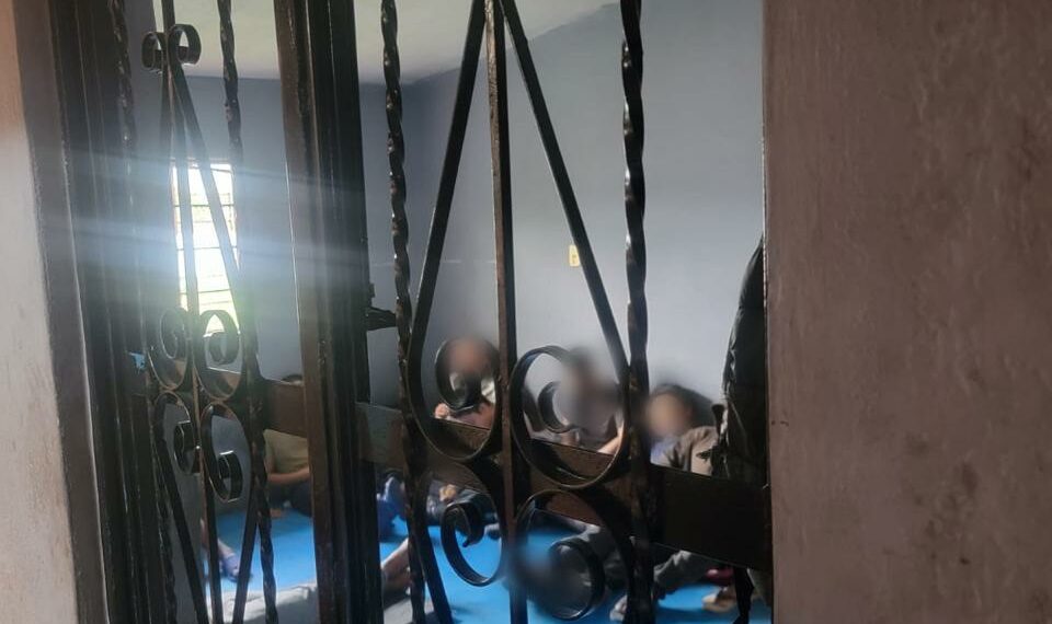 Rescatan a más de 35 personas y clausuran centro de rehabilitación en San Cristóbal de Las Casas