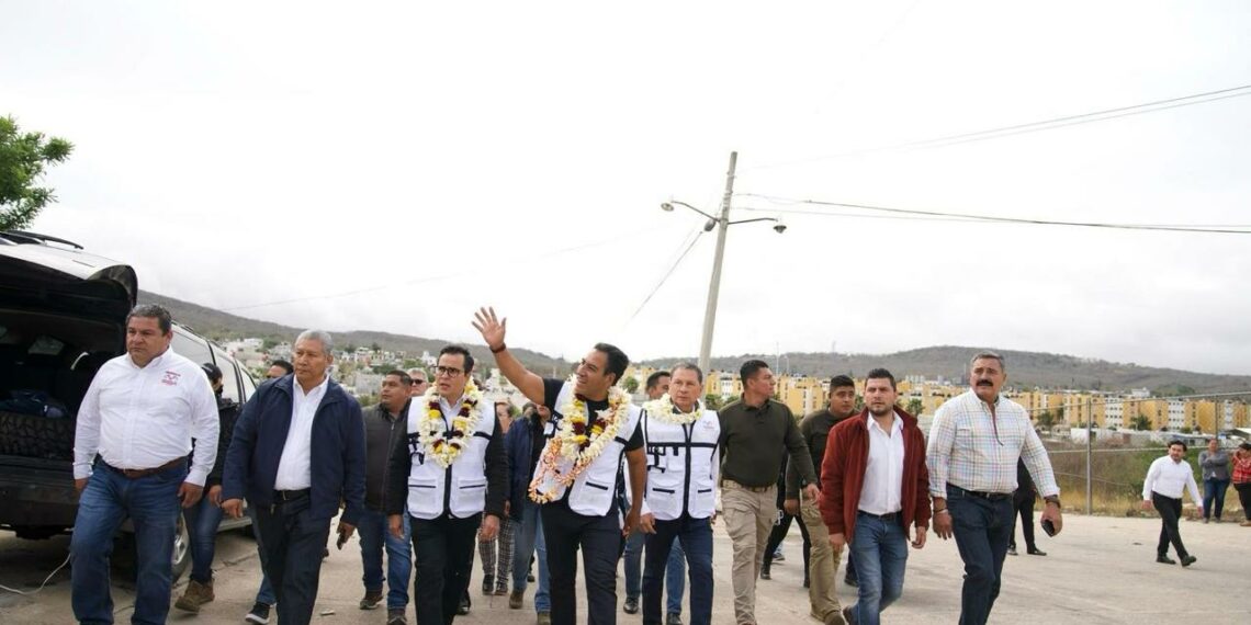 Eduardo Ramírez encabeza colocación de primera piedra para construcción de la Preparatoria Ciudad Maya