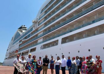 Tapachula da la bienvenida al Crucero Seabourn Encore en su arribo inaugural a Puerto Chiapas
