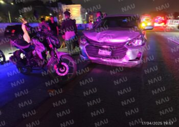 Accidente vehicular en el libramiento sur poniente de Tapachula deja a motociclista con crisis nerviosa