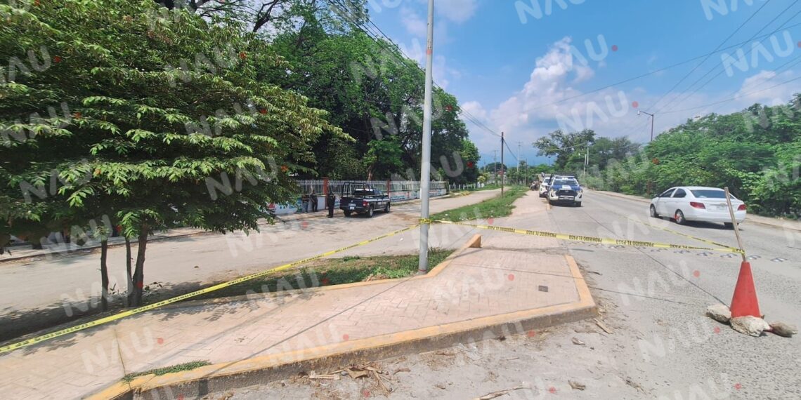 Ejecutan a balazos a hombre frente a la Unidad Deportiva de Huixtla