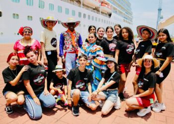 Con Encuentro Cultural Internacional, Ayuntamiento de Tapachula recibe al Coral Princess