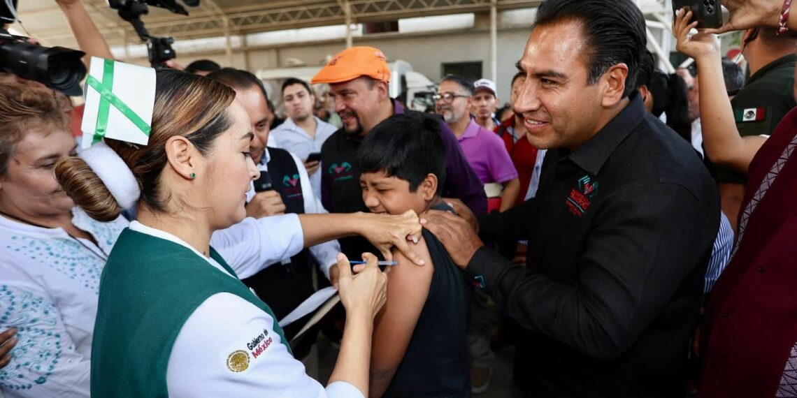 Eduardo Ramírez pone en marcha Semana Nacional de Vacunación 2025 en Chiapas