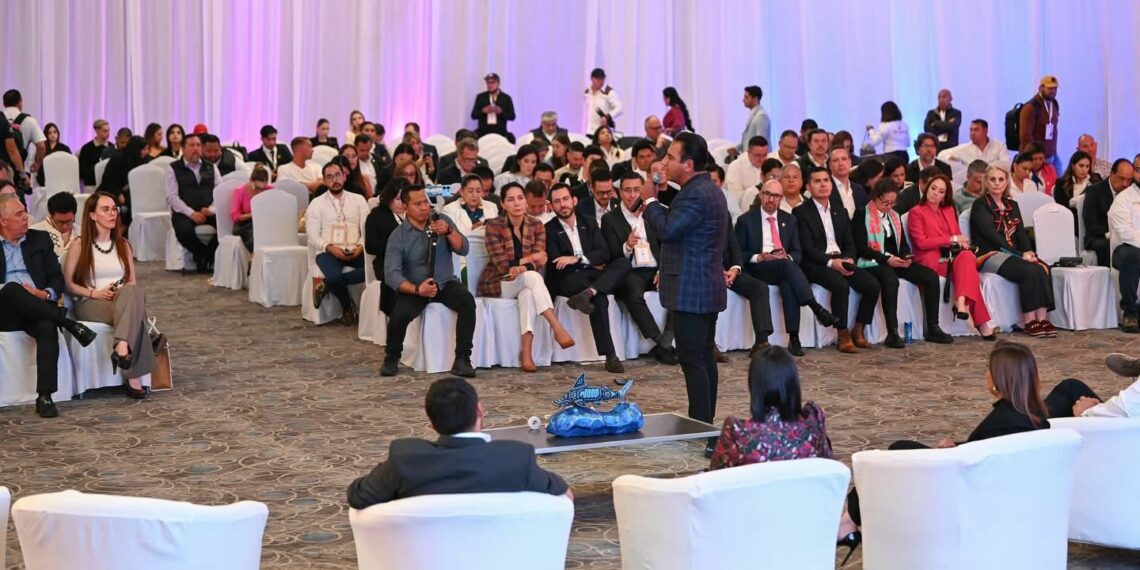 Desde Tijuana, Eduardo Ramírez promueve el turismo comunitario