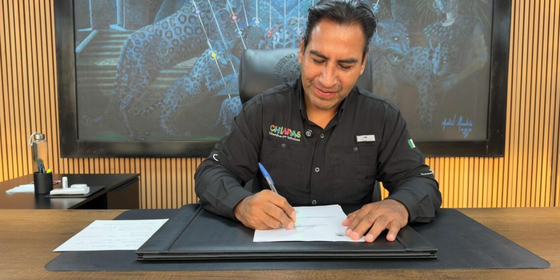 Eduardo Ramírez anuncia abrogación de decreto para beneficio del magisterio chiapaneco