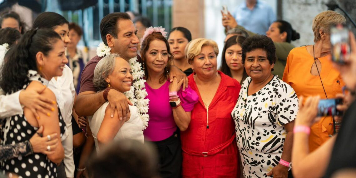 Eduardo Ramírez celebra con las madres de Tuxtla y reafirma su compromiso con el bienestar de las mujeres