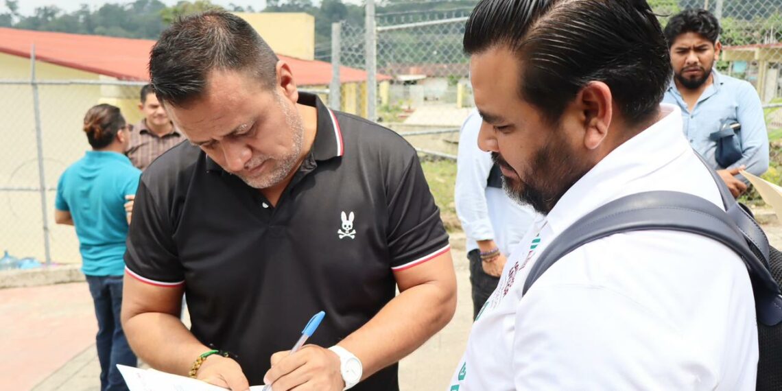 Fabián Barrios de León prioriza la salud en su municipio con gestión de Casa de Salud en el ejido 11 de abril