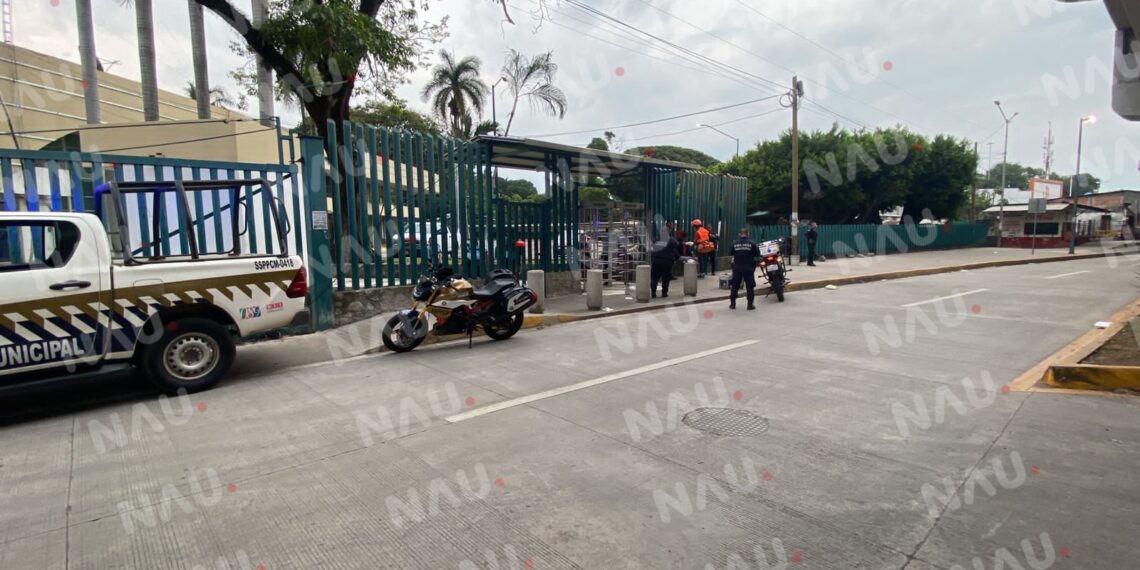 Adolescente resulta herido tras derrapar en motocicleta en Tuxtla Chico