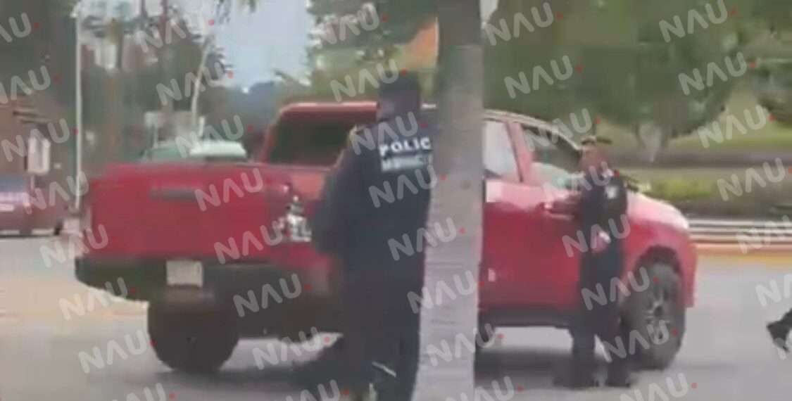Policía Municipal recupera camioneta robada tras persecución en Tapachula