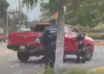 Policía Municipal recupera camioneta robada tras persecución en Tapachula