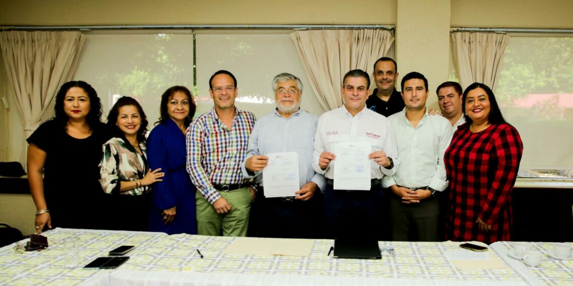 Firma de convenio impulsa la competitividad y productividad en Tapachula: Yamil Melgar