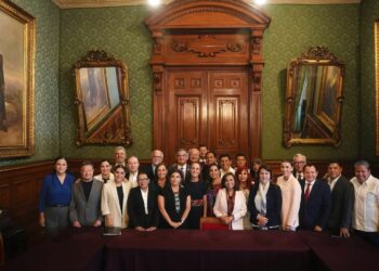 Asiste Eduardo Ramírez a reunión del IMSS Bienestar encabezada por la presidenta Claudia Sheinbaum