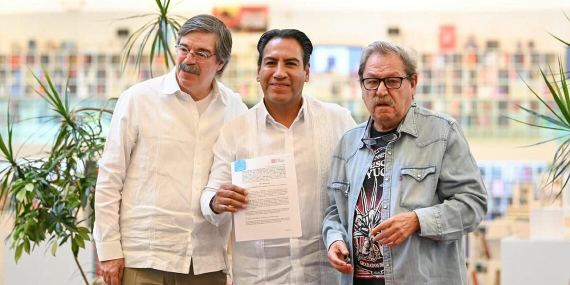 Eduardo Ramírez y Paco Ignacio Taibo II impulsan la lectura en Chiapas con el convenio “Leyendo por la paz”