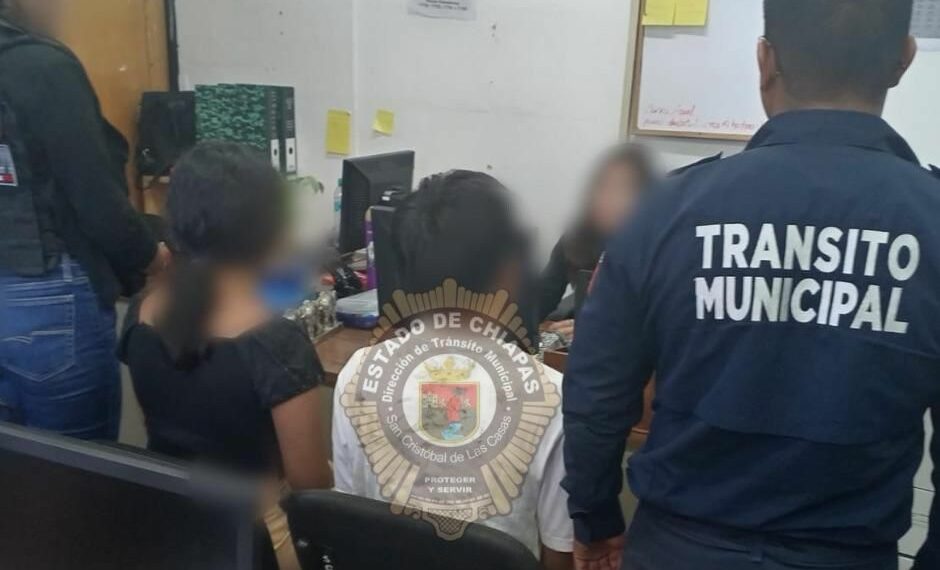Agentes de Tránsito de San Cristóbal localizan a adolescentes con reporte de desaparecidos en Tuxtla Gutiérrez