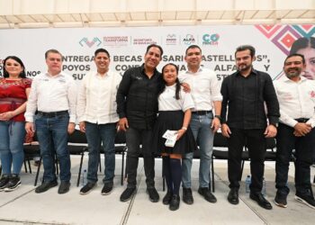 En Palenque, Eduardo Ramírez entrega apoyos educativos y reafirma compromiso con la transformación