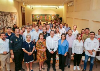 Yamil Melgar encabeza presentación del Plan Integral Hídrico para COAPATAP