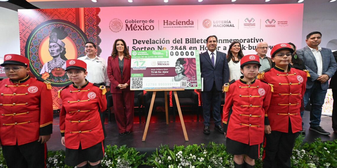 Honran Gobierno de Chiapas y Lotería Nacional a Reina Roja de Palenque con Sorteo Superior