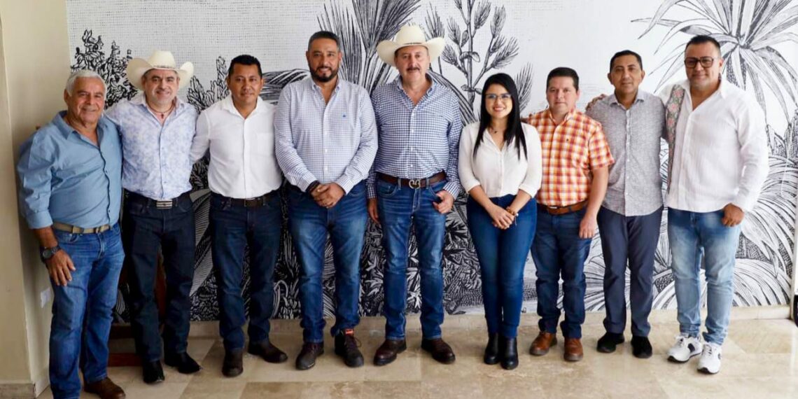 El campo prioridad para Tuxtla Chico, factor estratégico para el desarrollo y el humanismo: Julio Gamboa