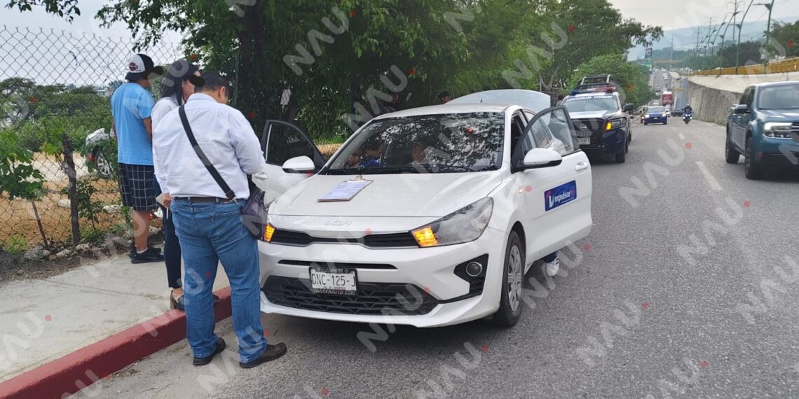 Encañonó a personas para huir de choque