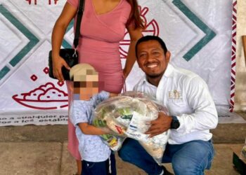 Sistema DIF efectua la entrega de apoyos de alimentación a niñas y a niños