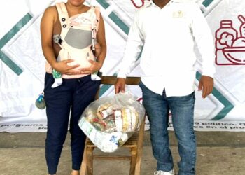 Sistema DIF Tuxtla Chico realiza la entrega de despensas a mujeres embarazadas y personas con discapacidad