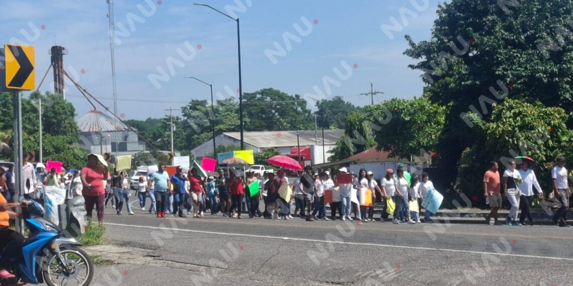 Protestan en Frontera Hidalgo por la liberación de maestro detenido por la FGE
