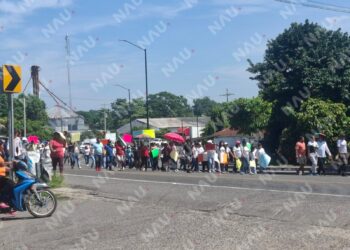Protestan en Frontera Hidalgo por la liberación de maestro detenido por la FGE