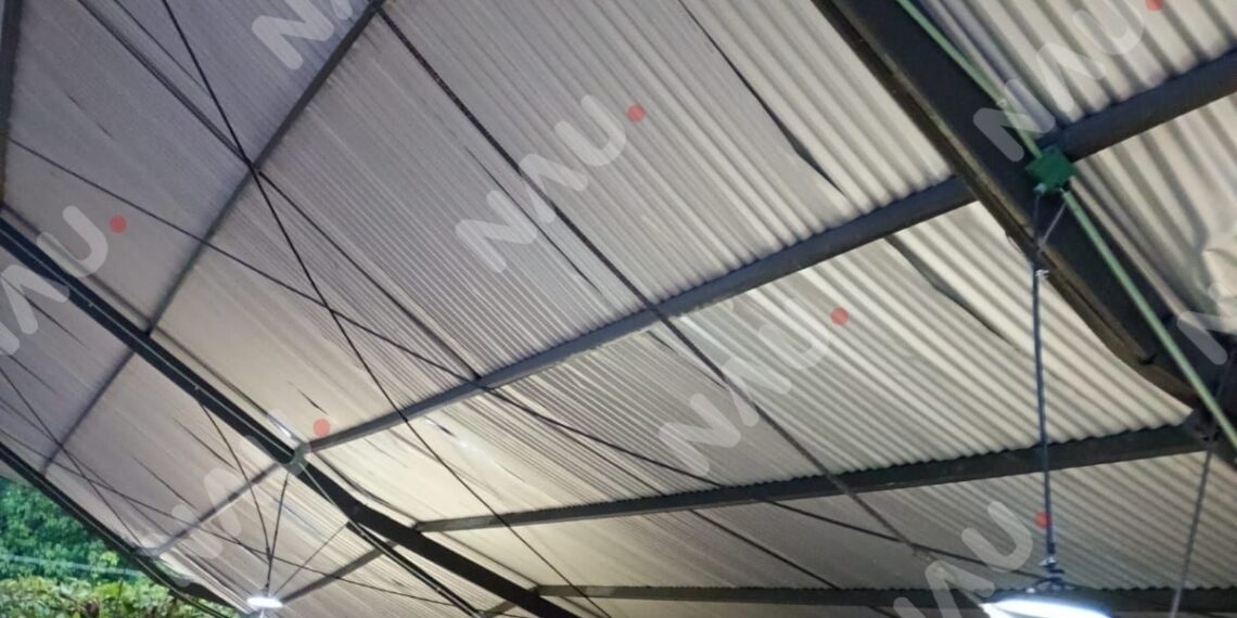 Colapsa techado de primaria en Tapachula; investigan calidad de la obra