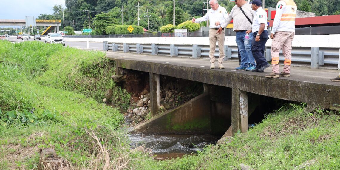 Derivado de las afectaciones del pasado jueves, Gobierno Municipal de Tuxtla Chico refuerza recorridos para prevenir encharcamientos y desbordamientos
