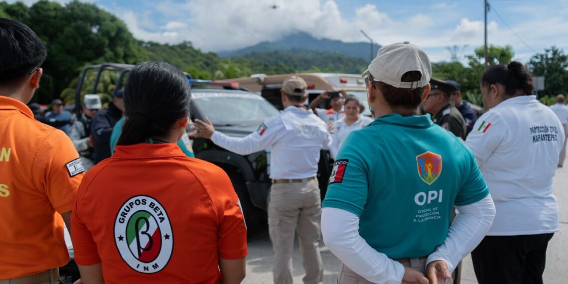 Atienden a más de un centenar de migrantes en oficinas del INM en Tapachula