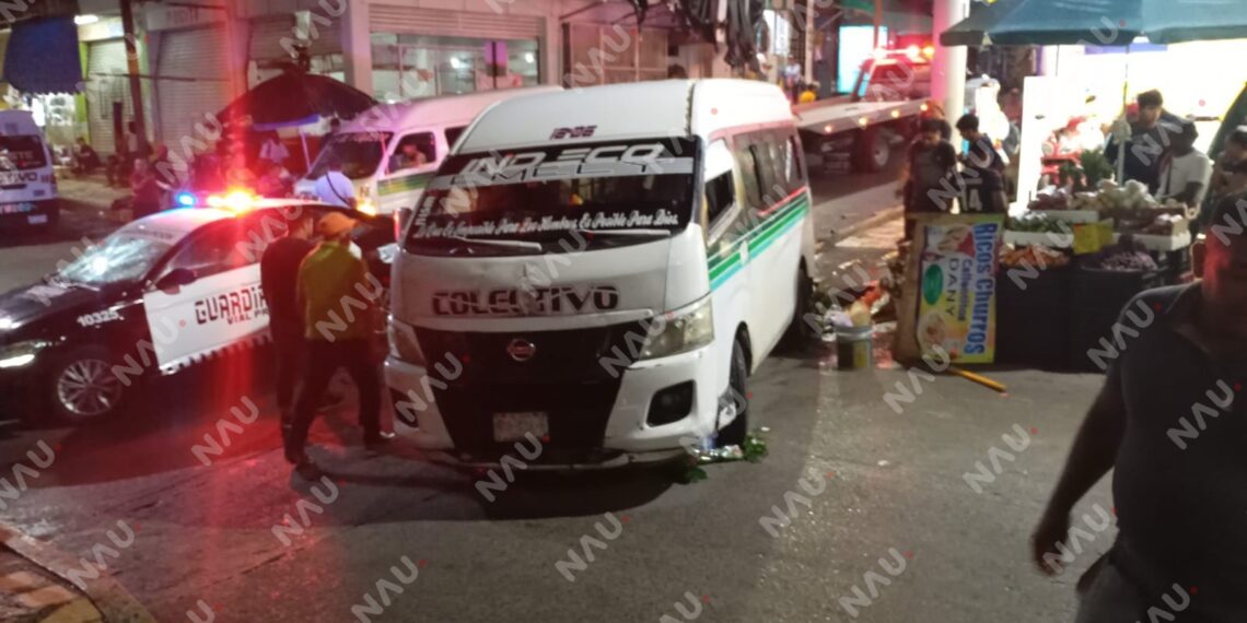 Urban de la Ruta 18 se queda sin frenos en el centro de Tapachula; hay una lesionada y un hombre con crisis nerviosa