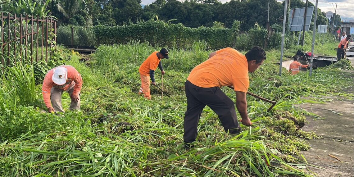 Gobierno de Tuxtla Chico refuerza labores de desazolve y prevención en los kilómetros 10, 8.5 y 4